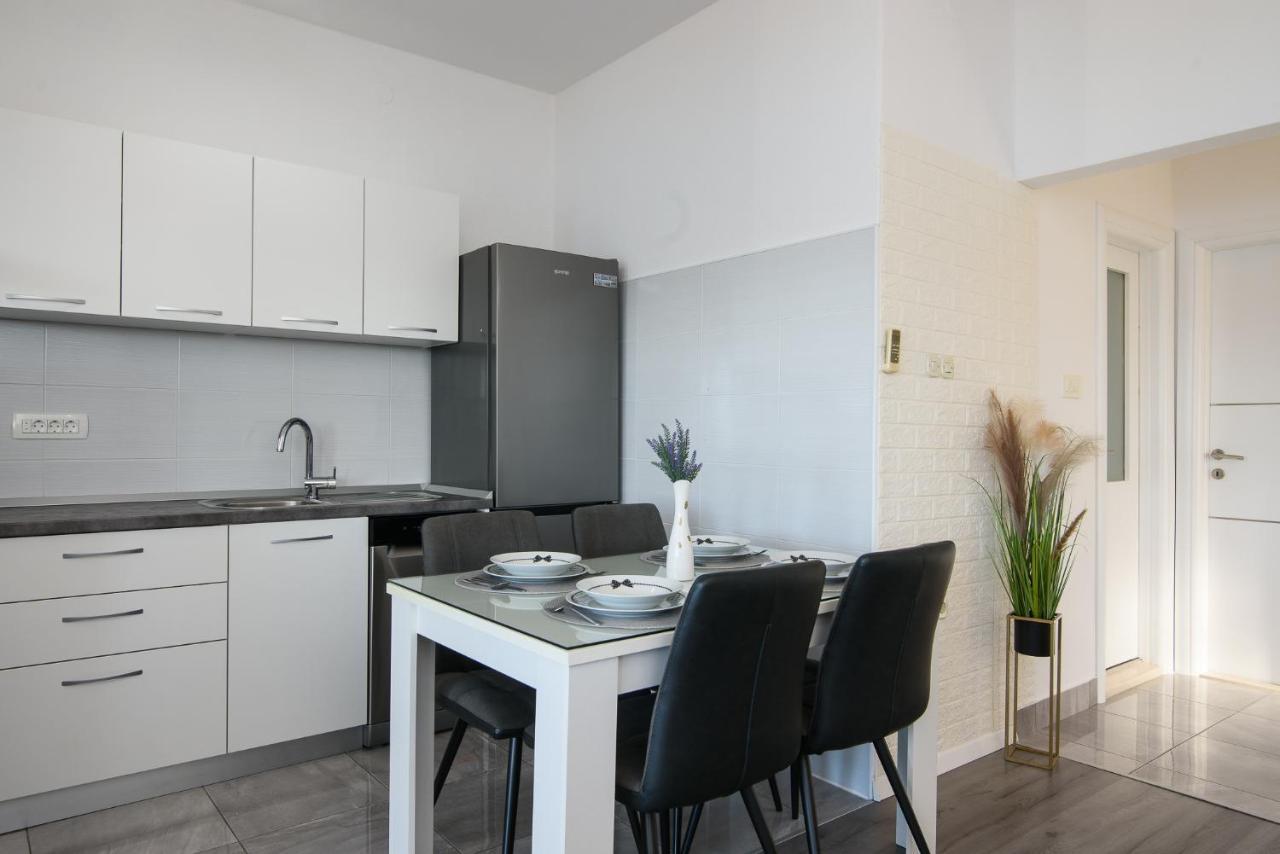 Apartment Kristina Trogir Exteriör bild