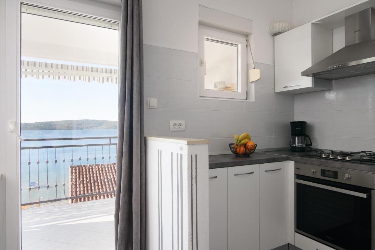 Apartment Kristina Trogir Exteriör bild